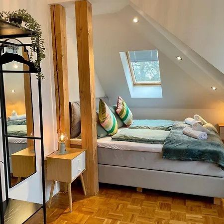 Ambiente Apartment *